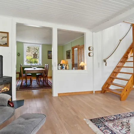 Idyllic House By Hammerso And The Opal Holiday home *